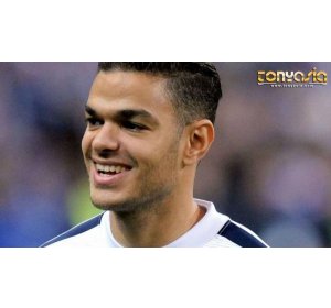 Ada Isu Ben Arfa Pacaran Dengan Miss Universe 2016 | Judi Online Indonesia